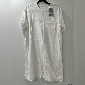Ships 4 Free! Everlane white T-shirt dress. NWT. Sz L